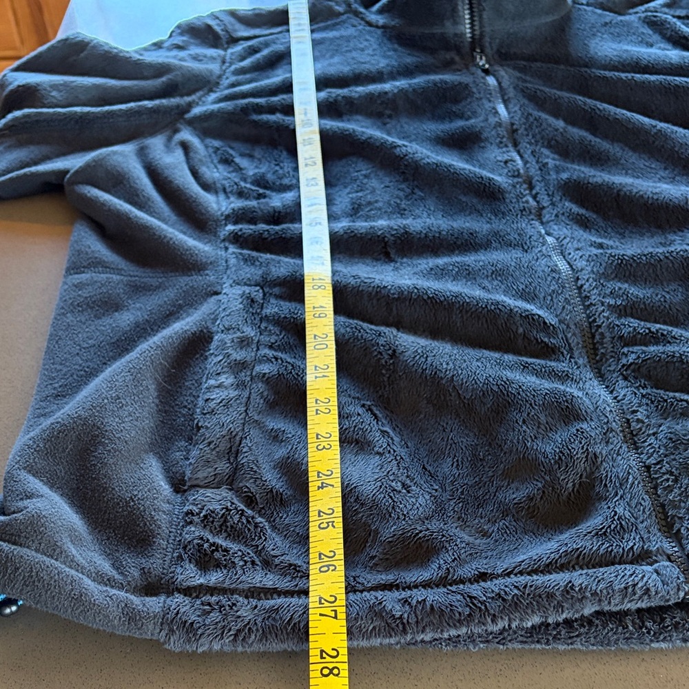 L.L. Bean Black Plush Full-Zip Fleece - Picture 7 of 7